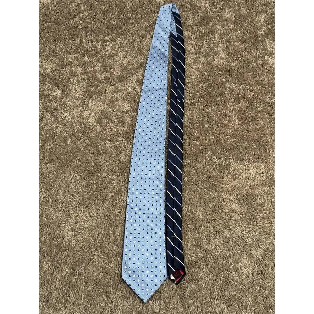 Tommy Hilfiger‎ 100% Silk Designer Neck Tie – Light Blue/Navy Blue Polka Dots